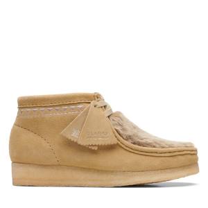 Botas Casual Clarks Wallabee Feminino Caqui | CLK736BQC