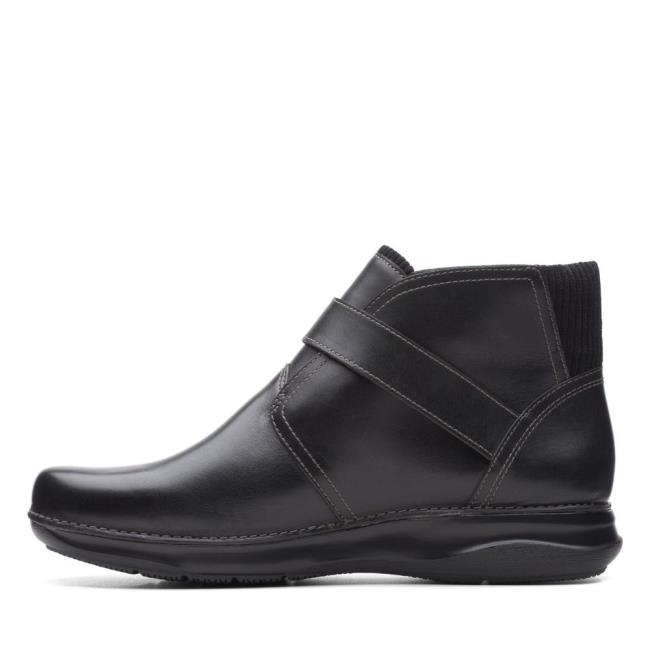 Botins Clarks Appley Medio Feminino Pretas | CLK851SBM